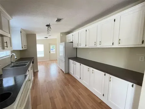 13716 NE County Road 1471 Waldo FL 32694