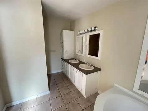 13716 NE County Road 1471 Waldo FL 32694