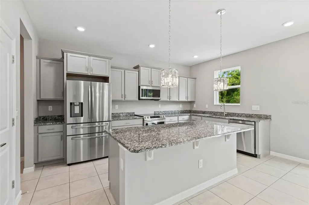 9235 Freedom Hill Drive Seffner FL 33584