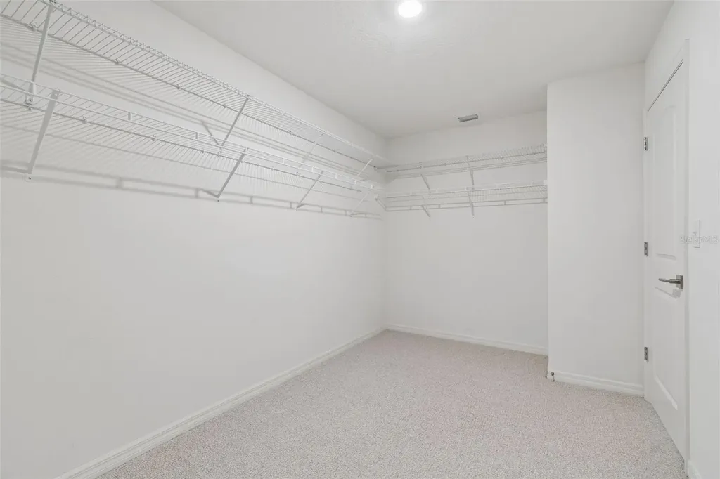 9235 Freedom Hill Drive Seffner FL 33584