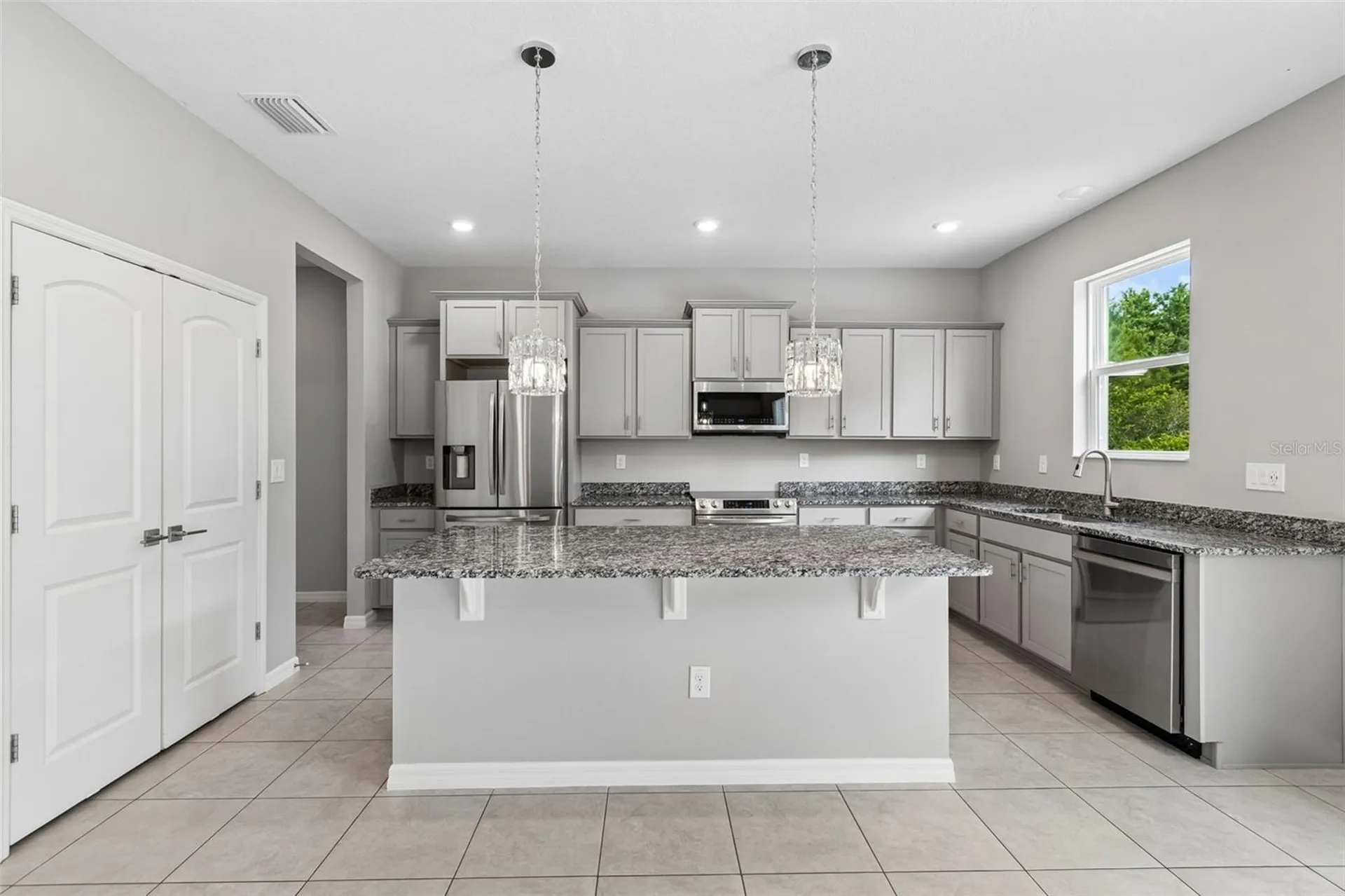 9235 Freedom Hill Drive Seffner FL 33584