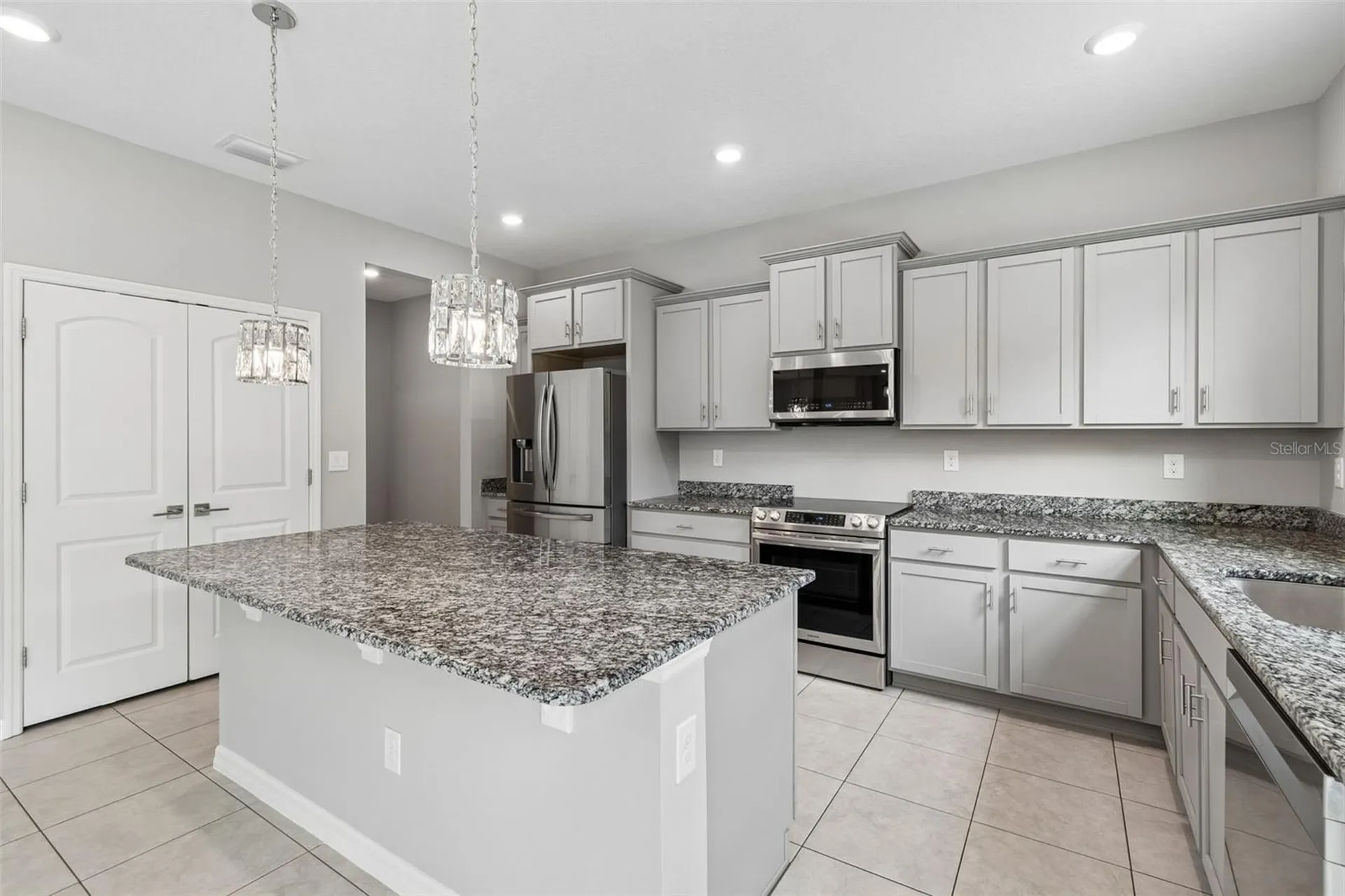 9235 Freedom Hill Drive Seffner FL 33584