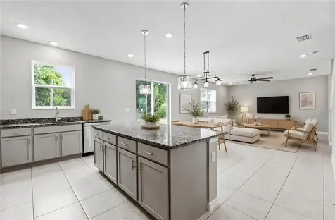 9235 Freedom Hill Drive Seffner FL 33584
