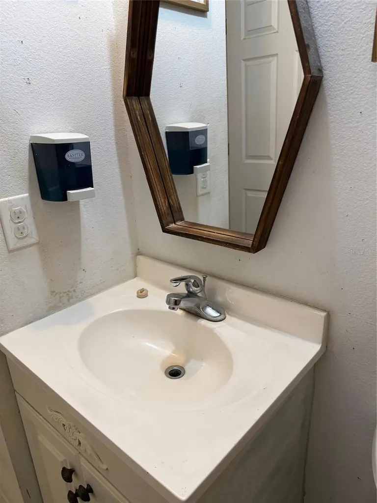 21 Slumber Path Palm Coast FL 32164