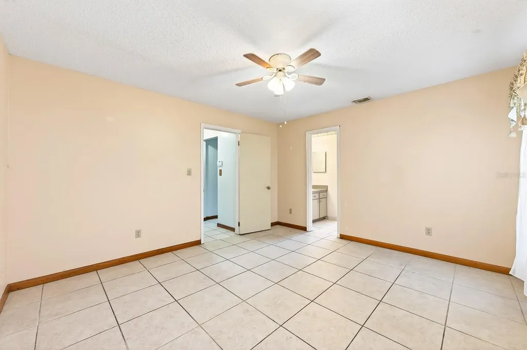 87 Florida Parkway Kissimmee FL 34743