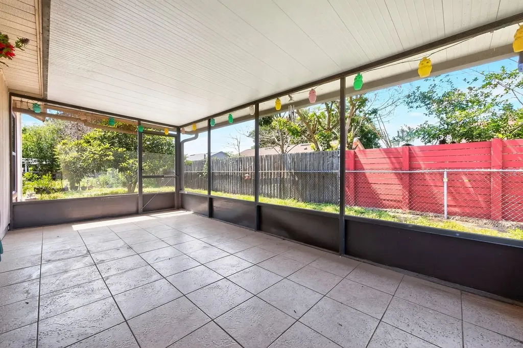 87 Florida Parkway Kissimmee FL 34743