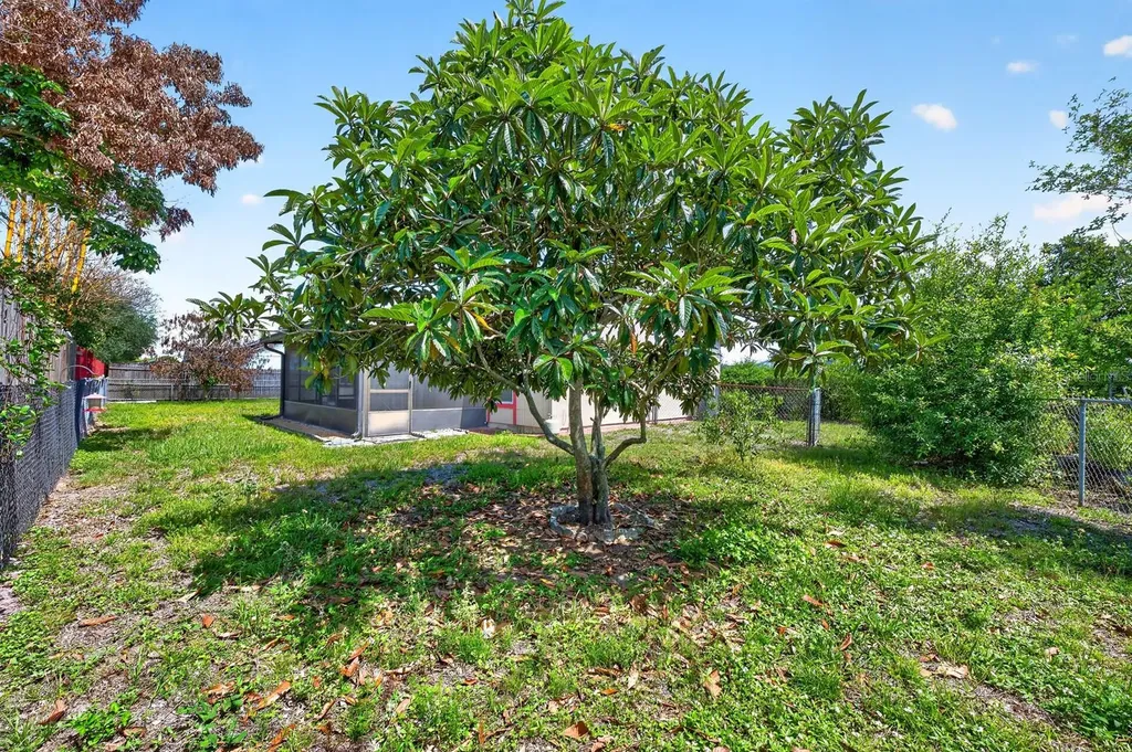 87 Florida Parkway Kissimmee FL 34743
