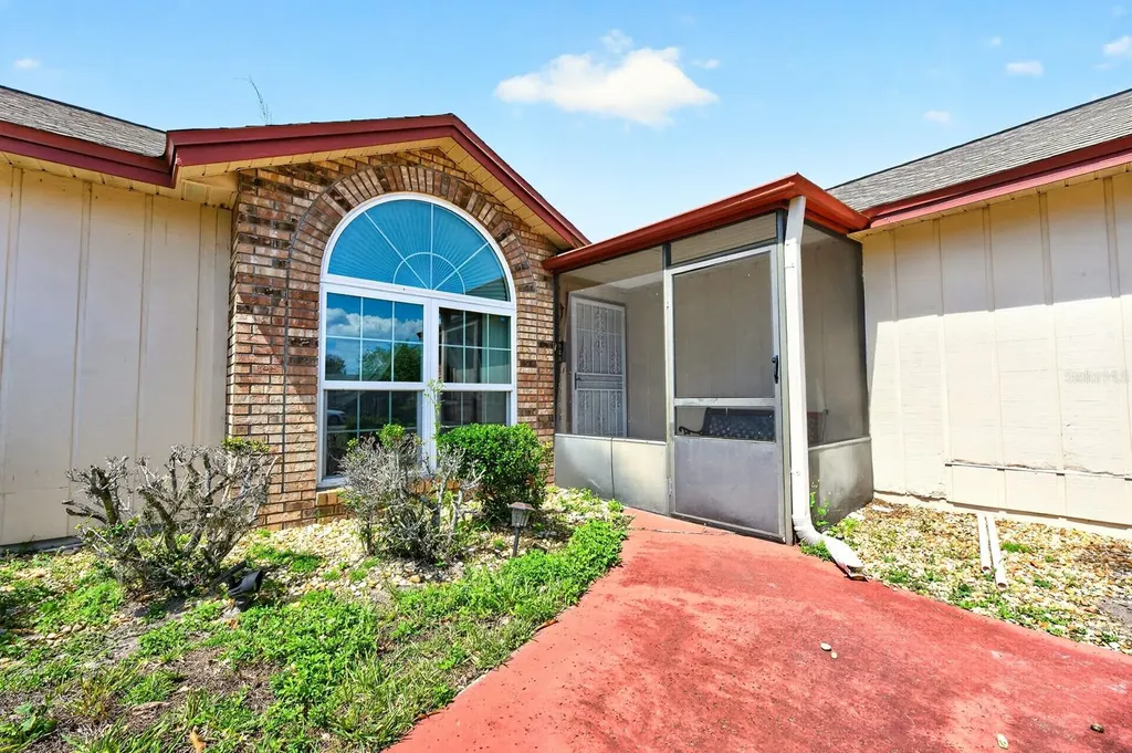 87 Florida Parkway Kissimmee FL 34743