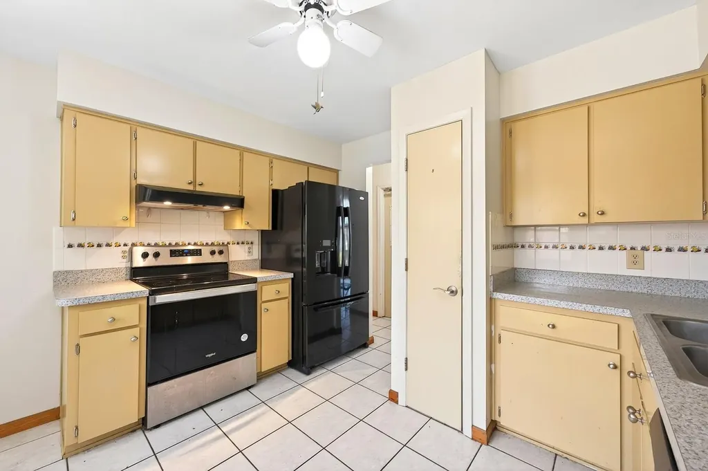 87 Florida Parkway Kissimmee FL 34743