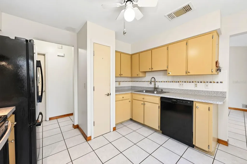 87 Florida Parkway Kissimmee FL 34743