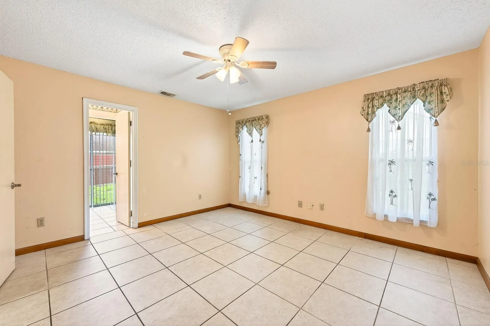 87 Florida Parkway Kissimmee FL 34743