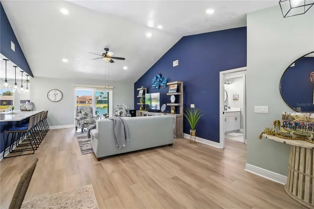 8712 53rd Avenue W Bradenton FL 34210