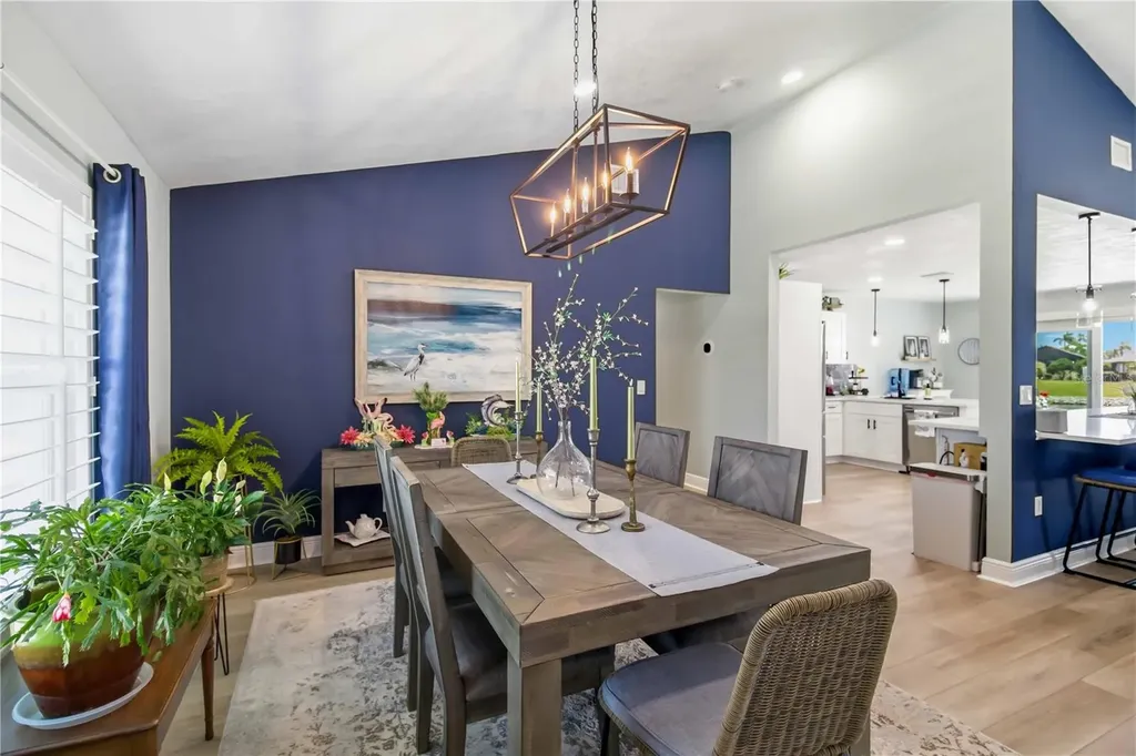 8712 53rd Avenue W Bradenton FL 34210