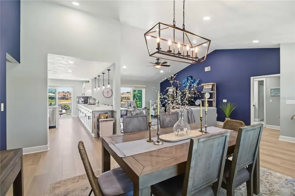 8712 53rd Avenue W Bradenton FL 34210