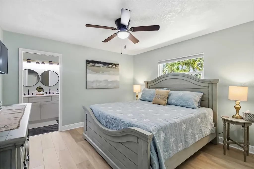 8712 53rd Avenue W Bradenton FL 34210
