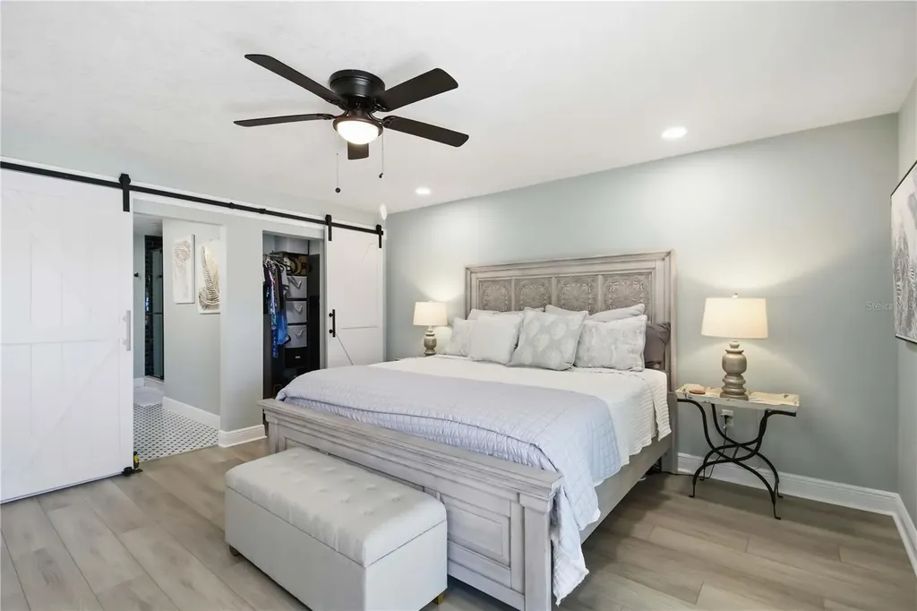 8712 53rd Avenue W Bradenton FL 34210