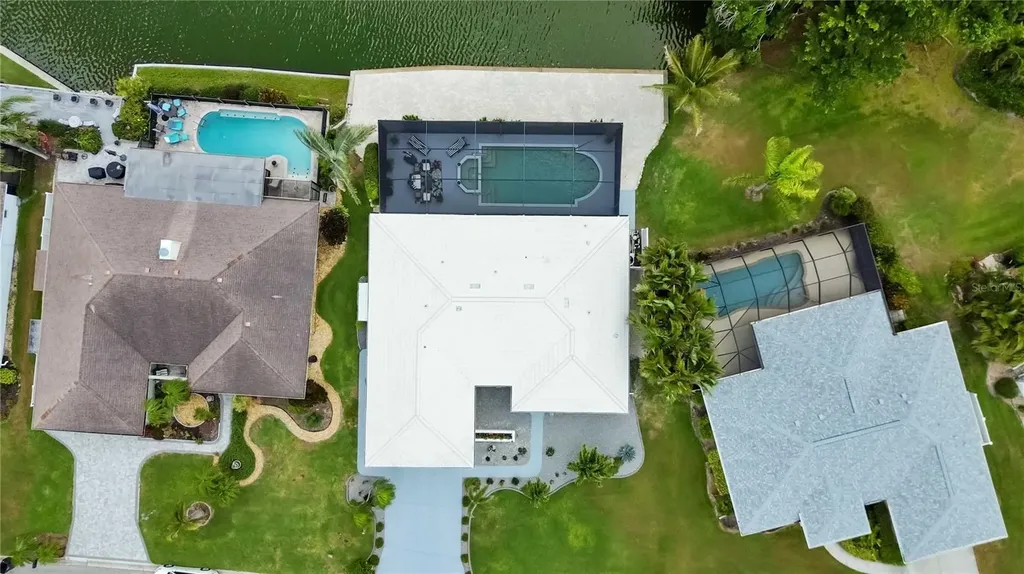 8712 53rd Avenue W Bradenton FL 34210