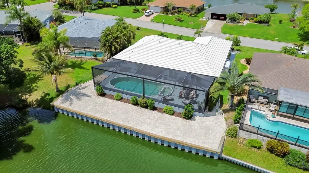 8712 53rd Avenue W Bradenton FL 34210