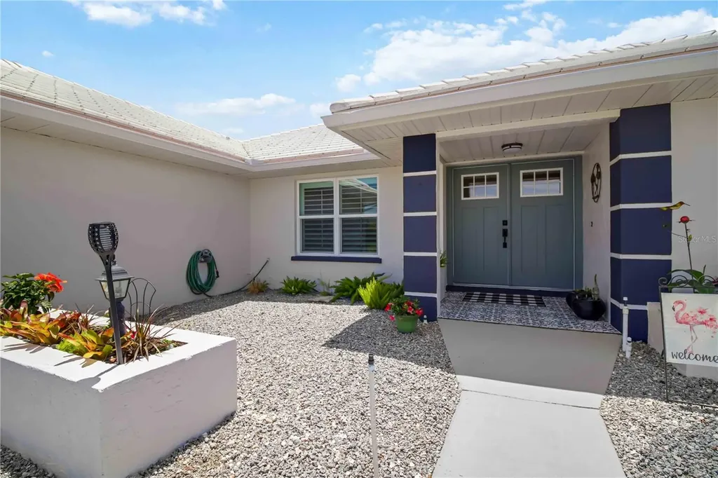 8712 53rd Avenue W Bradenton FL 34210