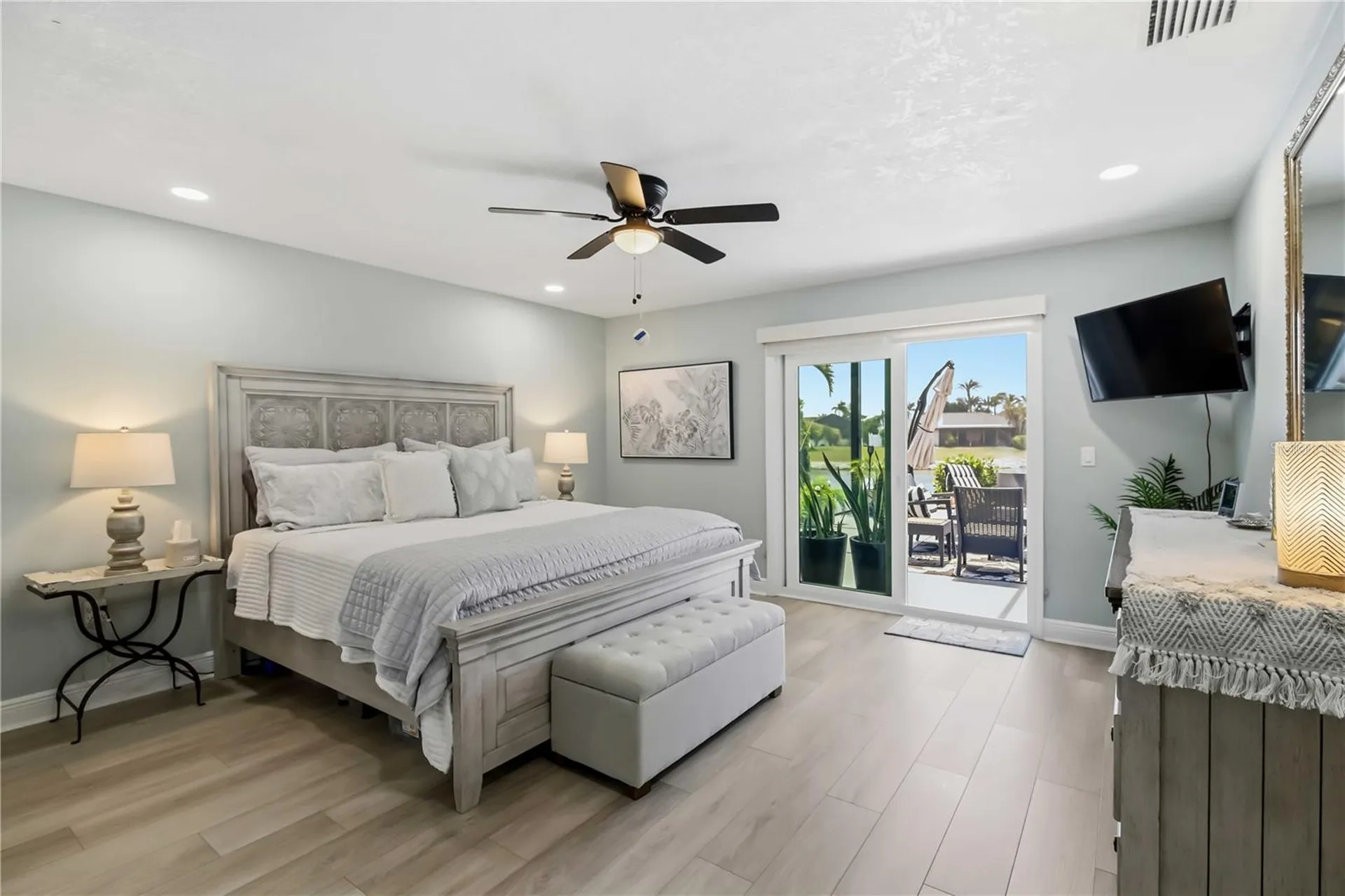8712 53rd Avenue W Bradenton FL 34210