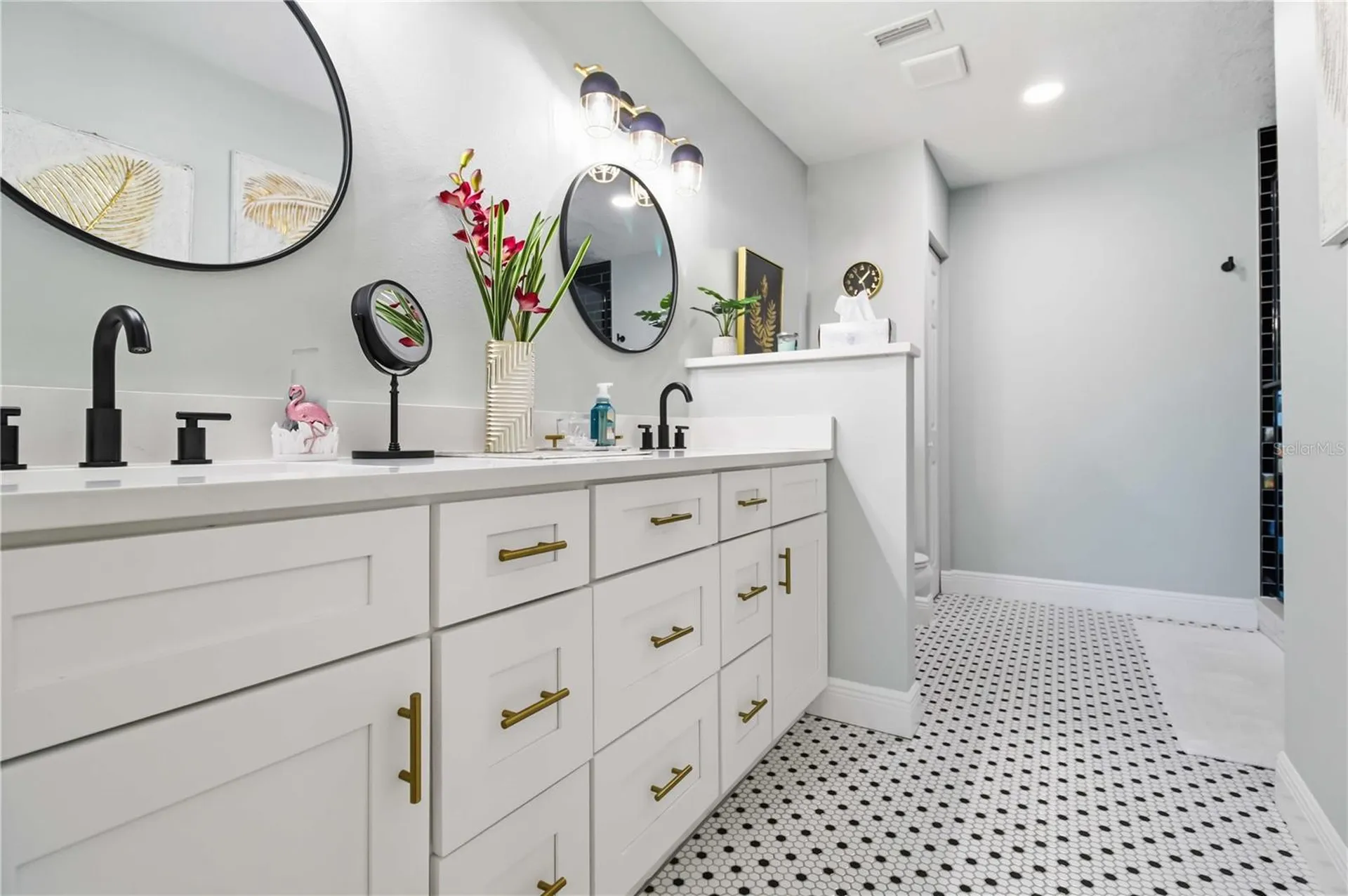 8712 53rd Avenue W Bradenton FL 34210
