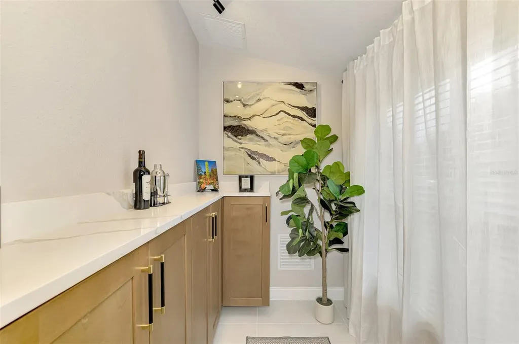 5261 Highbury Circle Sarasota FL 34238