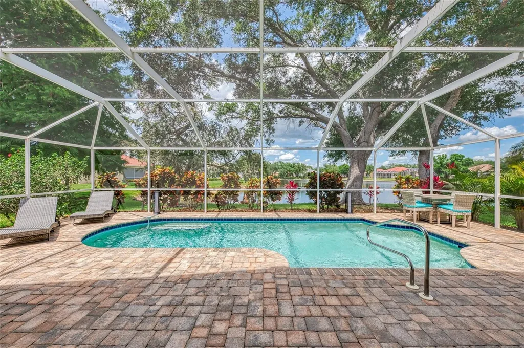 5261 Highbury Circle Sarasota FL 34238