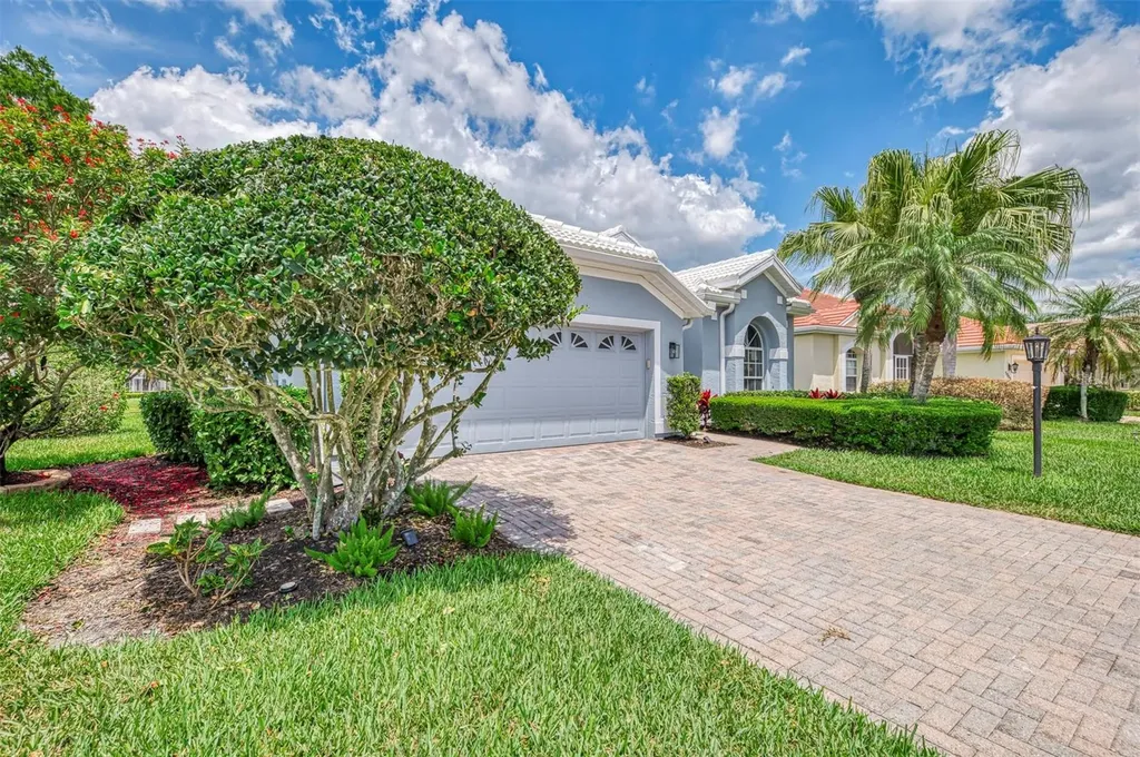 5261 Highbury Circle Sarasota FL 34238
