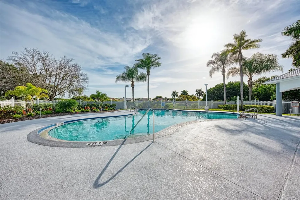5261 Highbury Circle Sarasota FL 34238