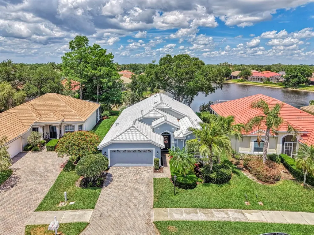 5261 Highbury Circle Sarasota FL 34238