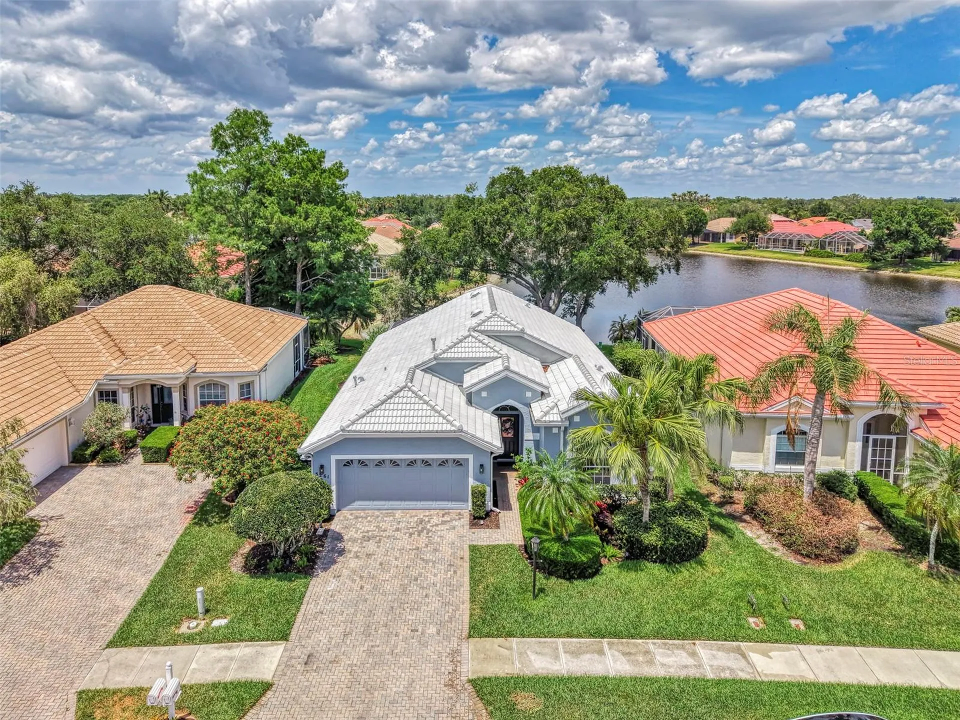 5261 Highbury Circle Sarasota FL 34238