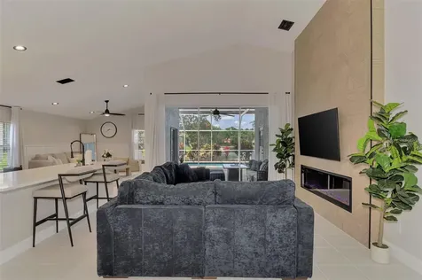 5261 Highbury Circle Sarasota FL 34238