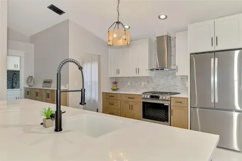 5261 Highbury Circle Sarasota FL 34238