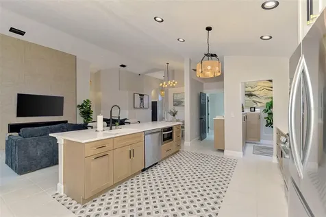 5261 Highbury Circle Sarasota FL 34238