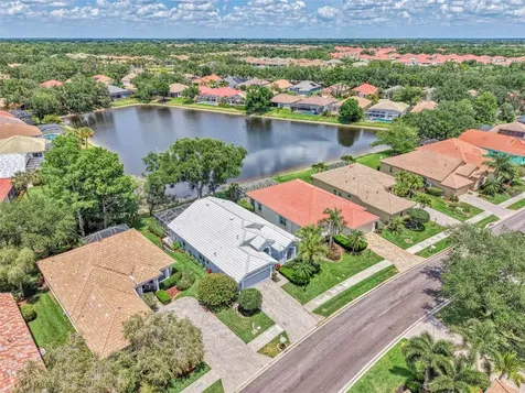 5261 Highbury Circle Sarasota FL 34238