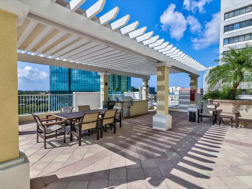 628 Cleveland Street Clearwater FL 33755