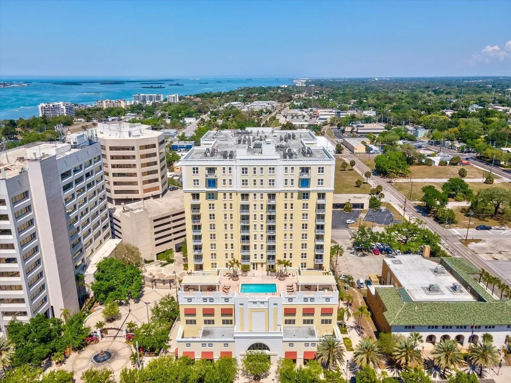 628 Cleveland Street Clearwater FL 33755