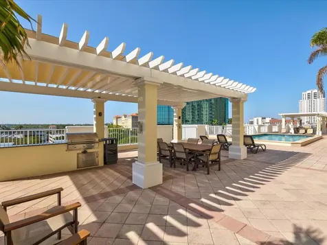 628 Cleveland Street Clearwater FL 33755