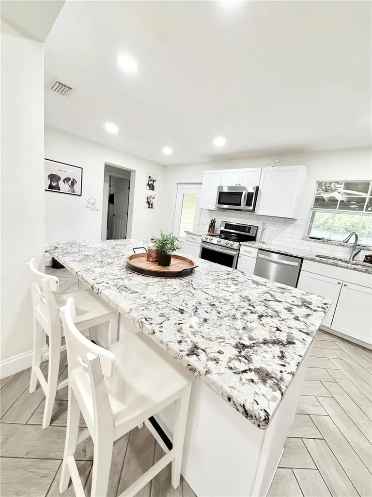 626 74th Street N St Petersburg FL 33710