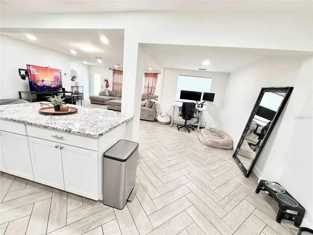 626 74th Street N St Petersburg FL 33710