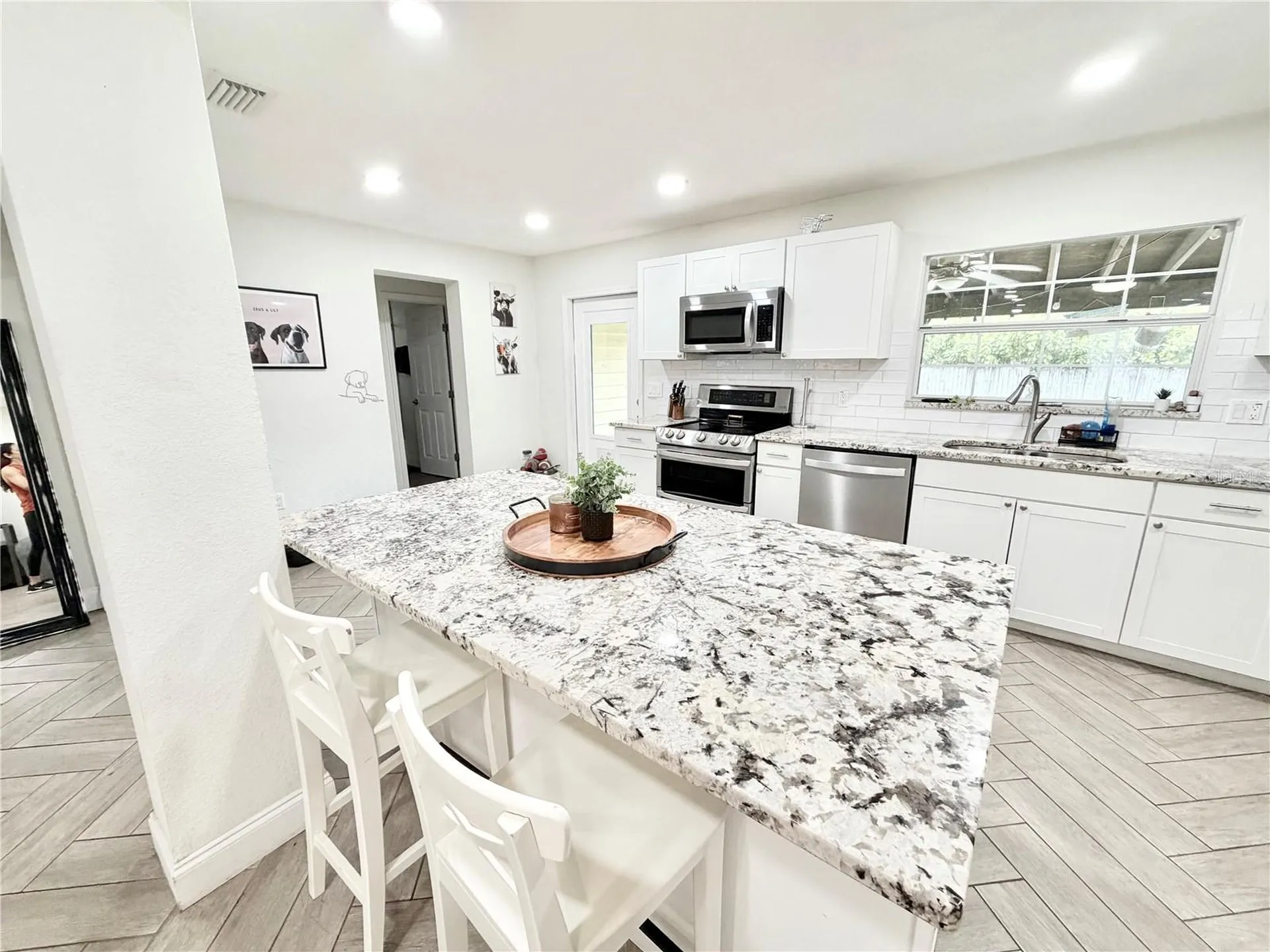 626 74th Street N St Petersburg FL 33710