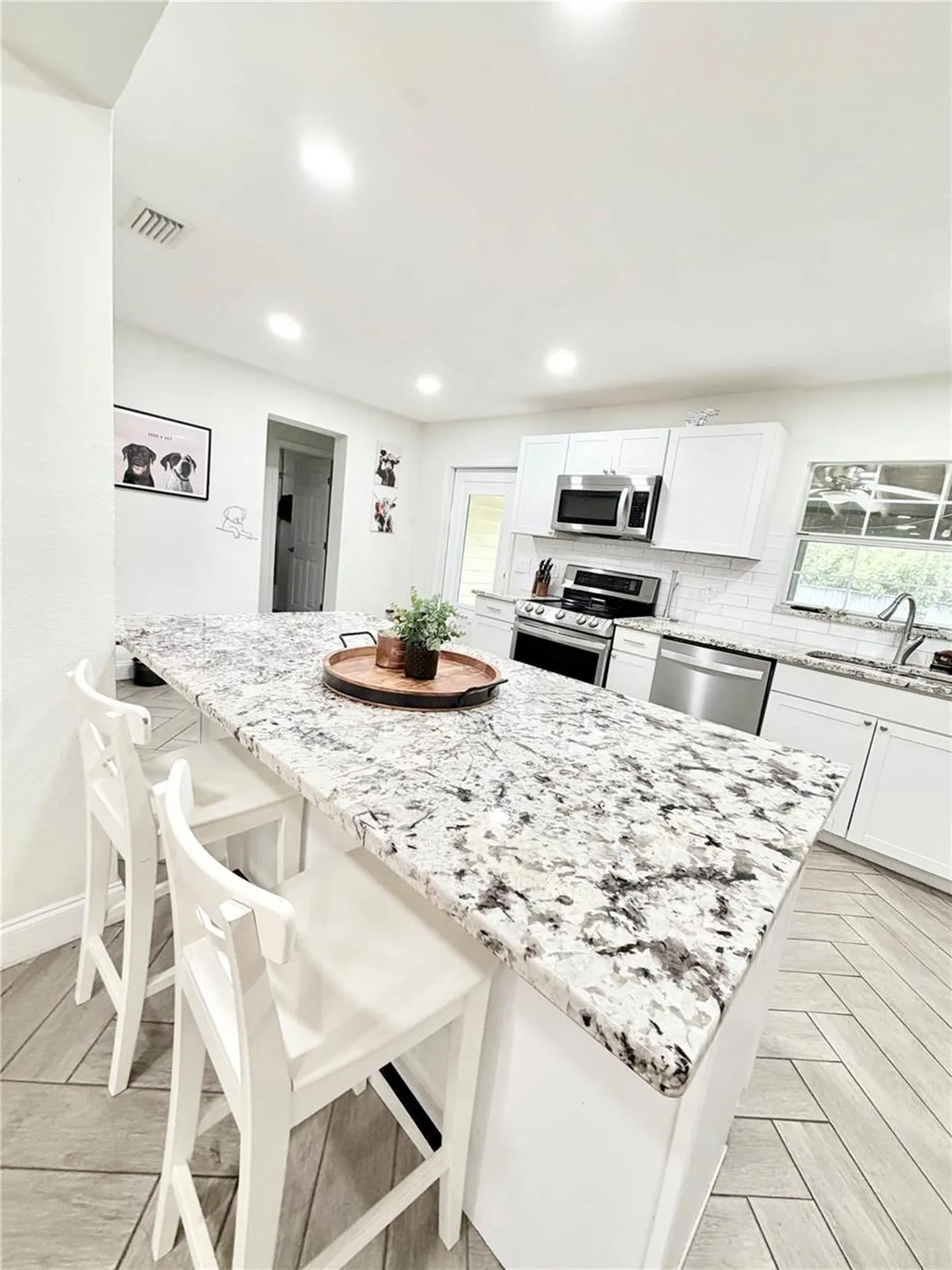 626 74th Street N St Petersburg FL 33710