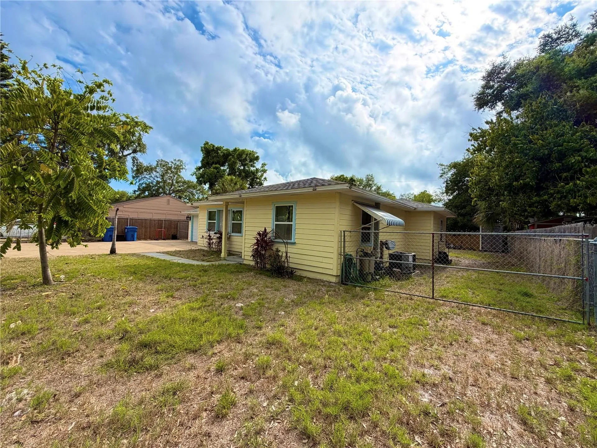 626 74th Street N St Petersburg FL 33710