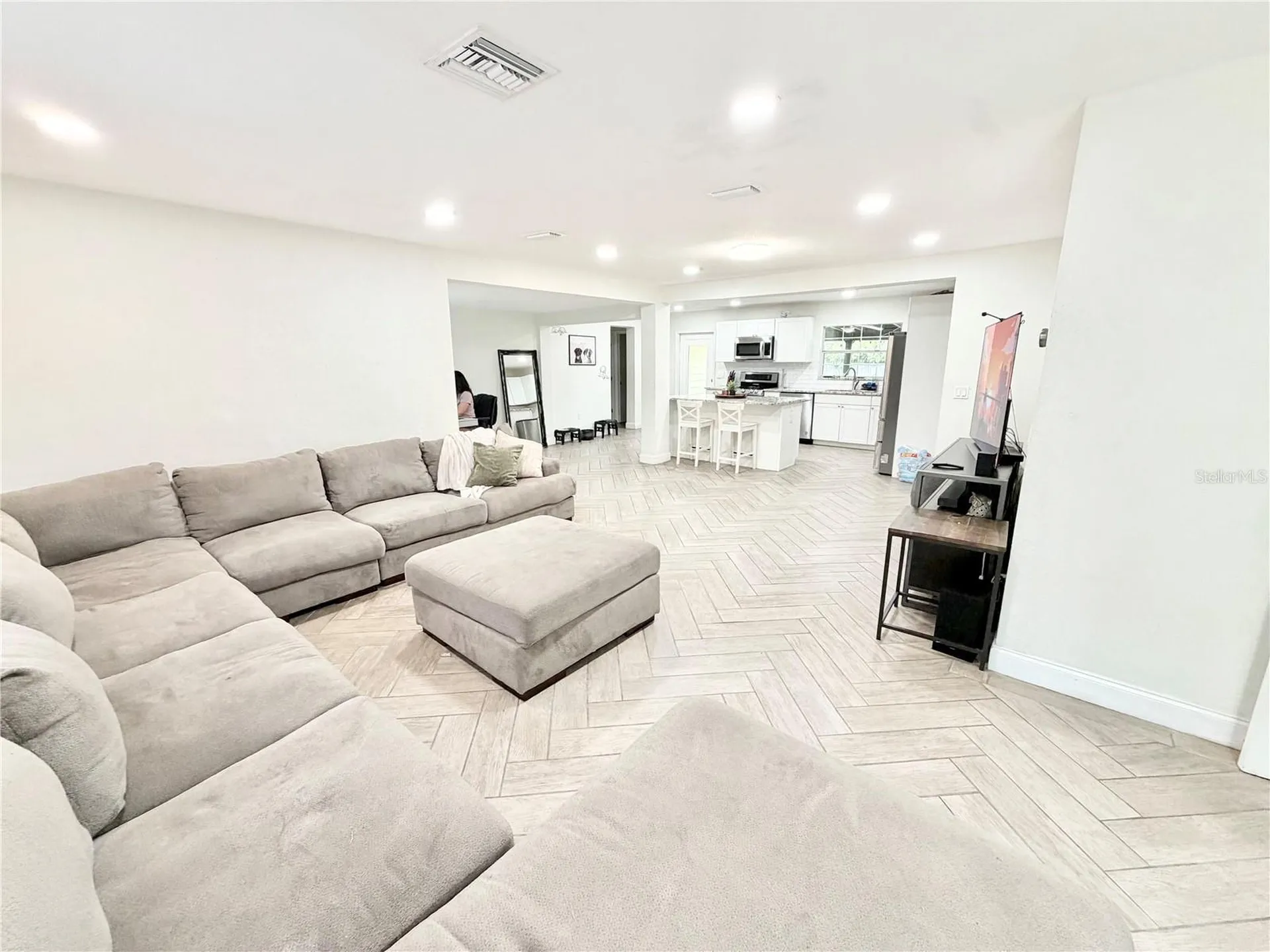 626 74th Street N St Petersburg FL 33710