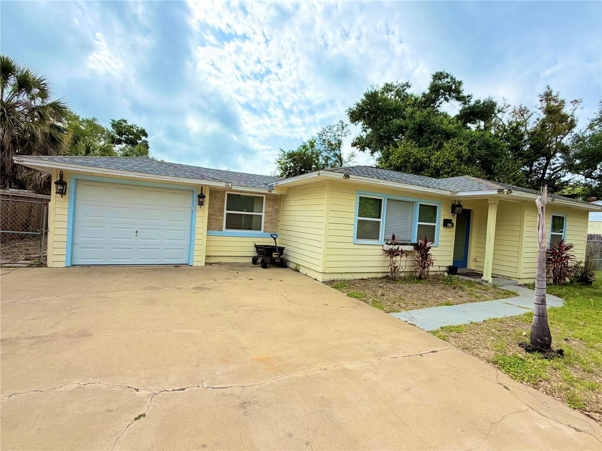 626 74th Street N St Petersburg FL 33710
