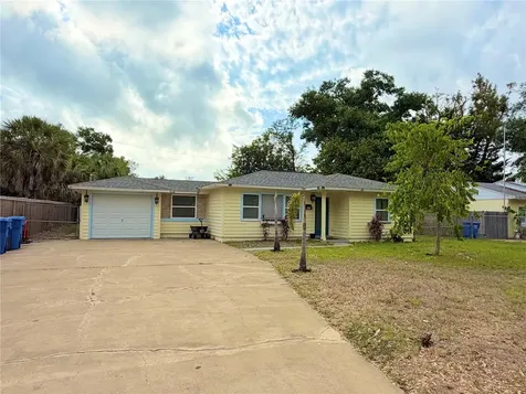 626 74th Street N St Petersburg FL 33710