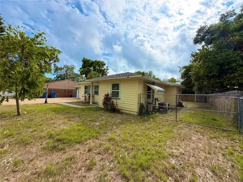 626 74th Street N St Petersburg FL 33710