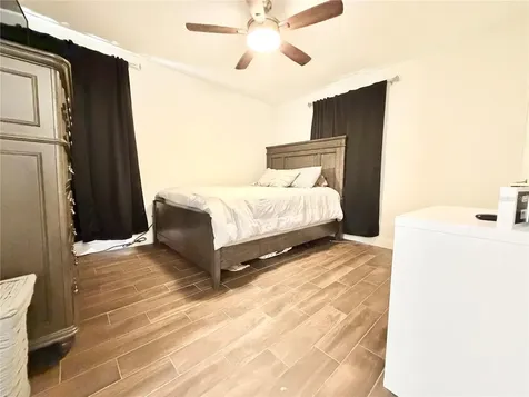 626 74th Street N St Petersburg FL 33710