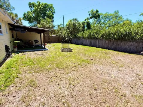 626 74th Street N St Petersburg FL 33710