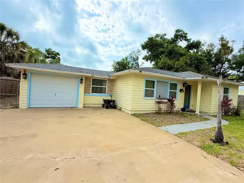 626 74th Street N St Petersburg FL 33710